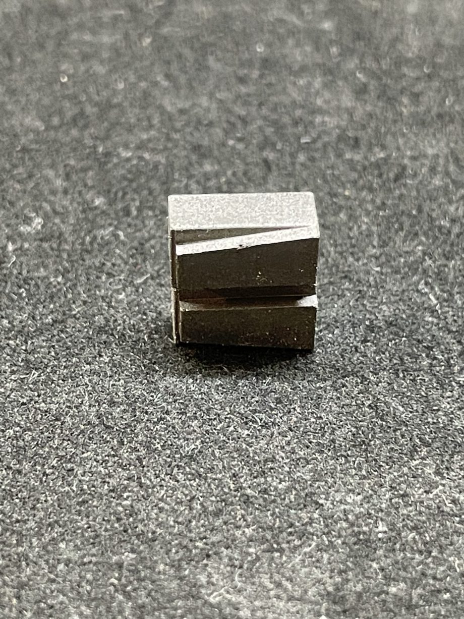 (1) VIPER PRO 4 MAXI TRACTION MAGNETS FOR VIPER