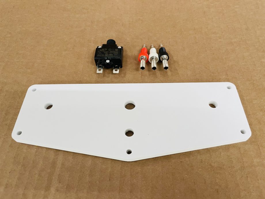 (1) DRIVER STATION, COMMERCIAL STYLE NOT ASSEMBLED, WHITE