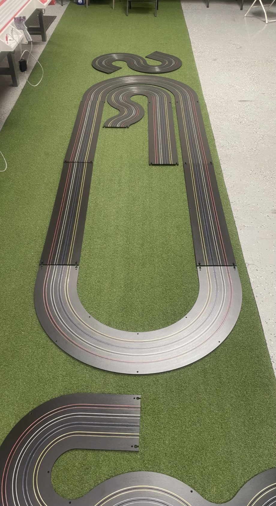 4' x 16' "KENMOORE" 4 LANE TRACK KIT WITH RAIL INSTALLED FOR FREE (SINTRA)