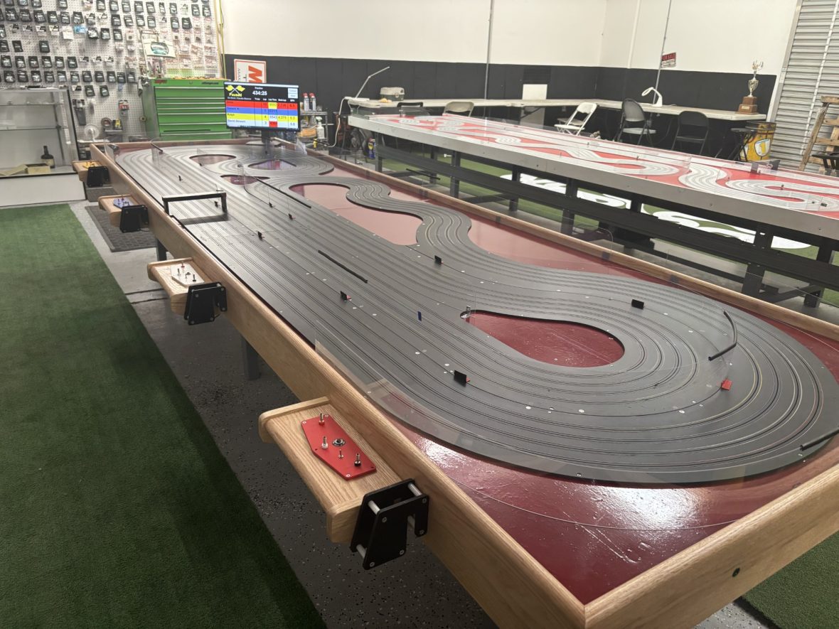 4' x 14' TURNKEY TRACK, LAYOUT OF YOUR CHOICE, INCLUDES EVERYTHING, (WE ...
